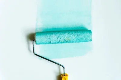 Peinture intérieure à Saint-Julien-en-Champsaur — murs, plafonds et boiseries